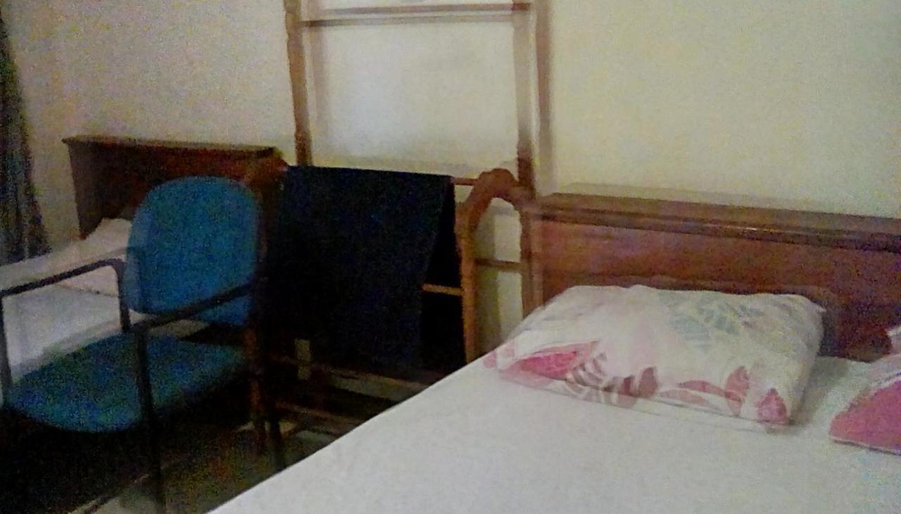 Leaf Guest House Gampola Exteriör bild